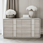 Commode grège mat en bois à 6 tiroirs avec détails de panneaux