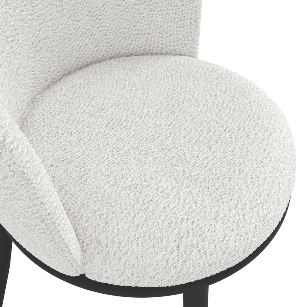 Chaise de salle à manger incurvée Off-White Boucle avec pieds noirs